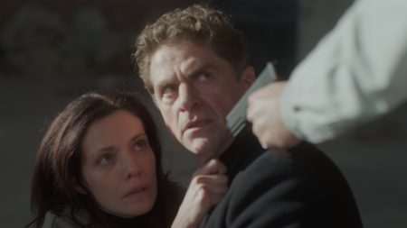 Μια Νύχτα Μόνο: Η εξαφάνιση της Αρετής σκορπά πανικό