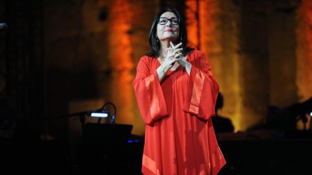 Στα γαλλικά Grammy θα τιμηθεί η Νάνα Μούσχουρη