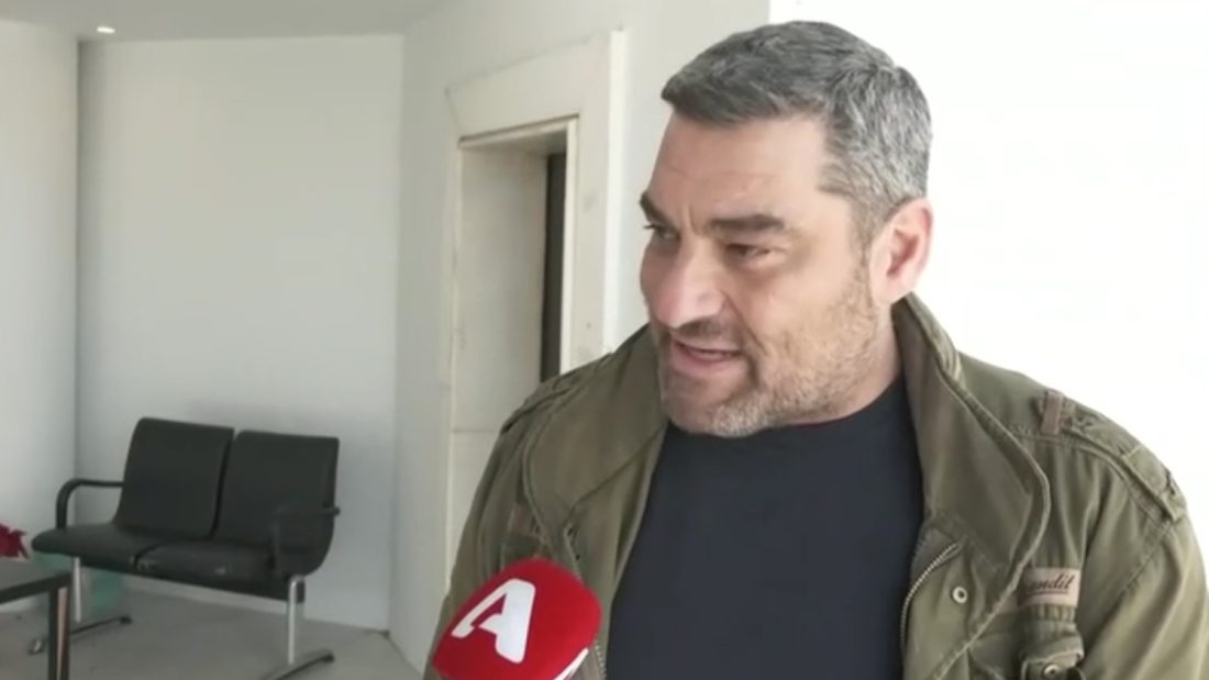 Μάνος Νιφλής