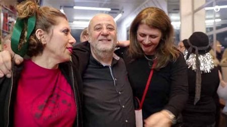 Ό,τι Αξίζει: Η Ίνα Ταράντου ταξιδεύει στην Καστοριά για τα Ραγκουτσάρια