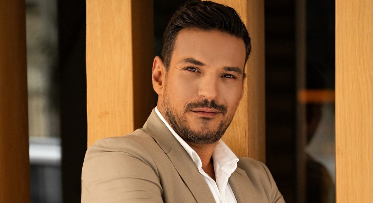 Κώστας Τσουρός