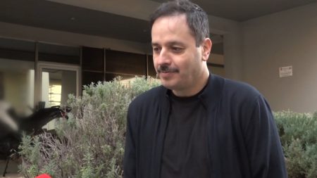 Αλέξανδρος Τσουβέλας