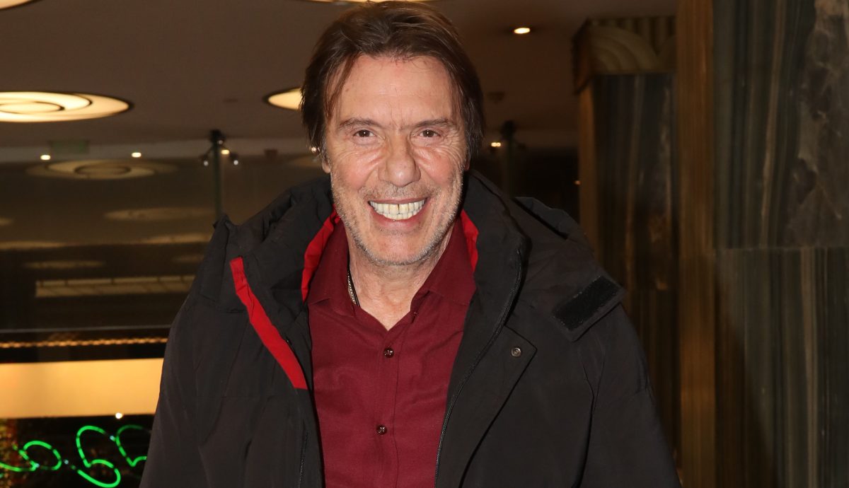 Στράτος Τζώρτζογλου