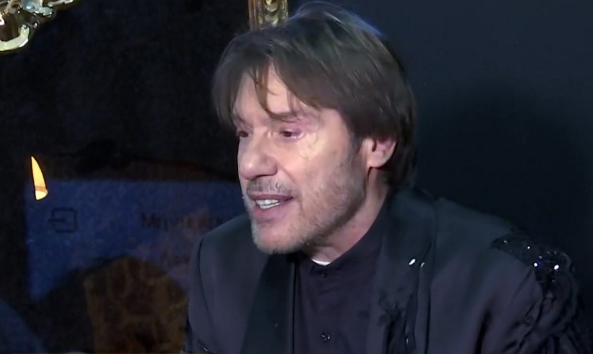 Στράτος Τζώρτζογλου