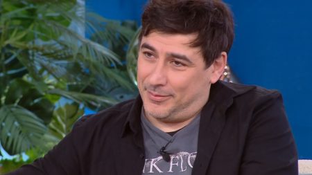 Βασίλης Μαυρογεωργίου