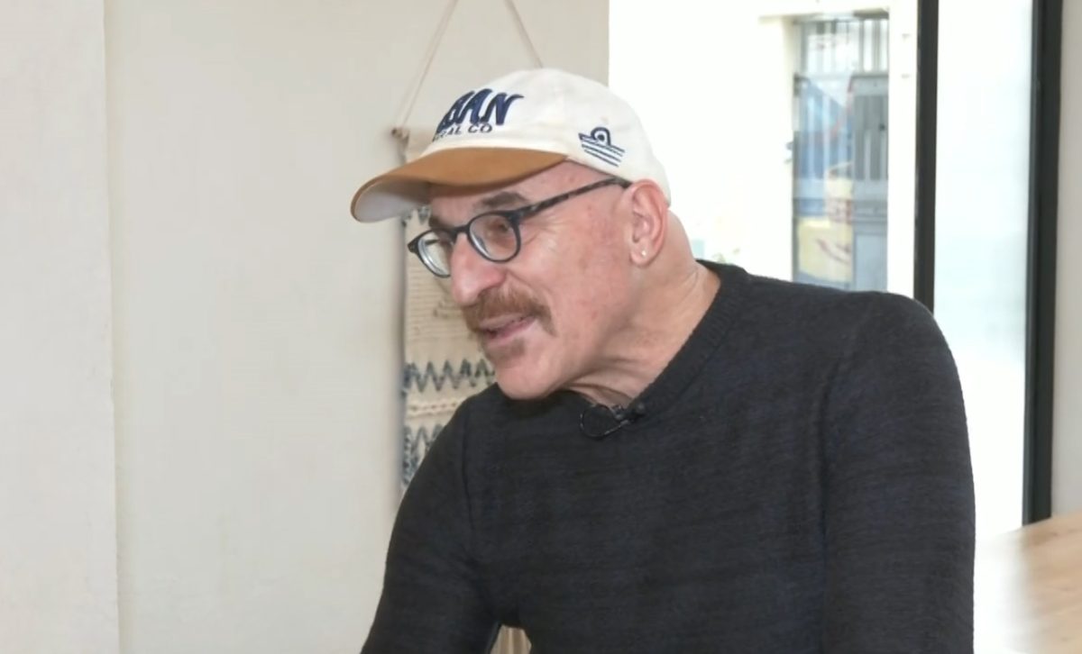 Τζόνι Βαβούρας