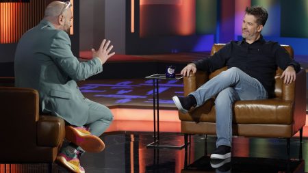 Στην αγκαλιά του Φάνη