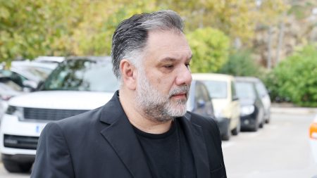 Γρηγόρης Αρναούτογλου