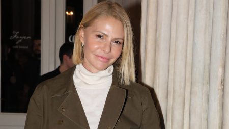 Τζένη Μπαλατσινού: «Μετά το διαζύγιο άλλαξε ο τρόπος που με έβλεπαν ακόμα και στη δουλειά μου, έπρεπε να ξανασυστηθώ»