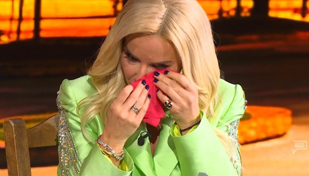 Moments, Μαρία Μπεκατώρου