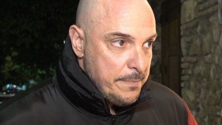 Άκης Δείξιμος