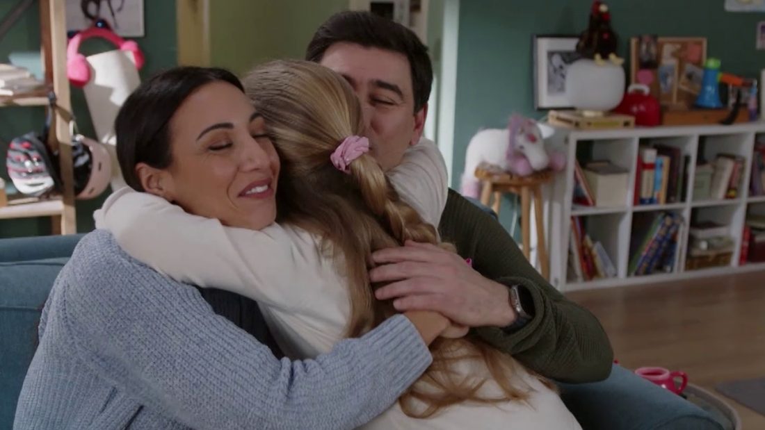 Έχω Παιδιά: Ο Σταύρος προετοιμάζεται πυρετωδώς για ένα σχολικό reunion