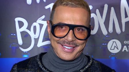 Λάκης Γαβαλάς