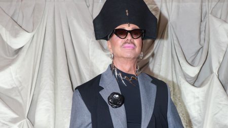 Λάκης Γαβαλάς