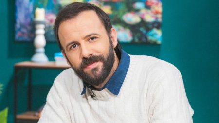 Νίκος Γκέλια