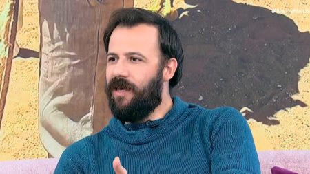 Νίκος Γκέλια