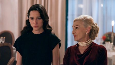 Grand Hotel: Η Σοφία προδίδει τη μητέρα της με αντάλλαγμα την ελευθερία της