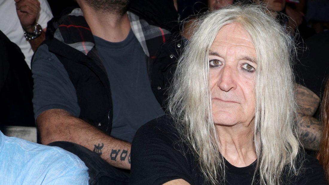 Νίκος Καρβέλας