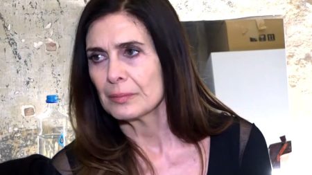 Κατερίνα Διδασκάλου: «Ας μη μιλήσουμε για χώρες όπου οι γυναίκες αντιμετωπίζονται ακόμη σαν αντικείμενα – Και στον δυτικό κόσμο η κακοποίηση συνεχίζεται»