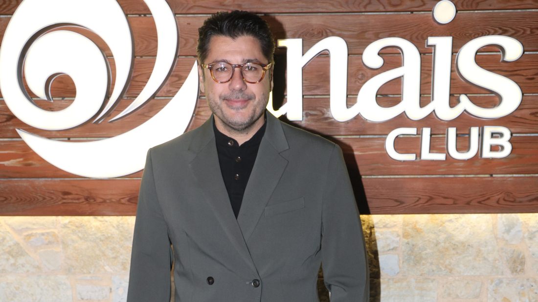 Λάμπρος Κωνσταντάρας