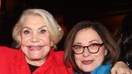 Μαρινέλλα – Το συγκινητικό αντίο από τη Χάρις Αλεξίου: «Όλα είναι κατώτερα του μεγέθους σου»