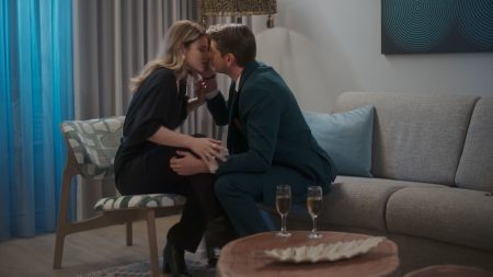 Μια Νύχτα Μόνο: Ο Οδυσσέας αποδέχεται την πρόταση της Αλεξάνδρας