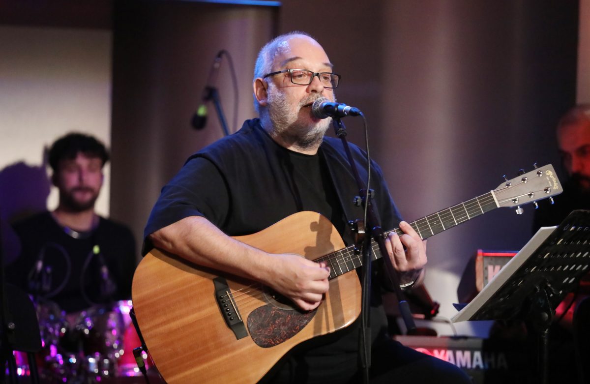 Γιώργος Μουκίδης