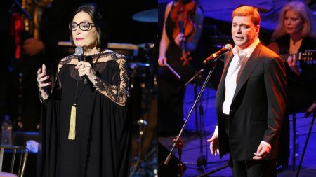 Νάνα Μούσχουρη, Γιώργος Μαρίνος