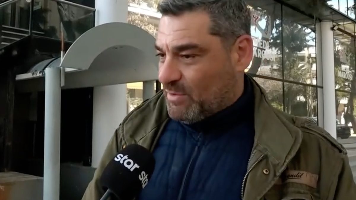 Μάνος Νιφλής