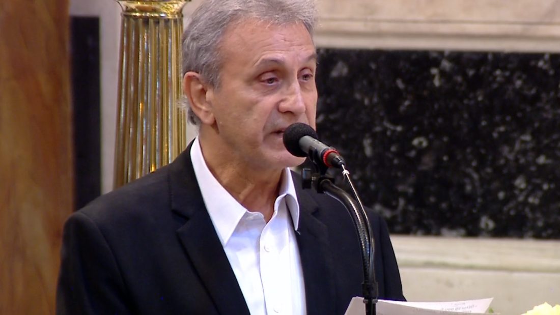 Γιώργος Νταλάρας