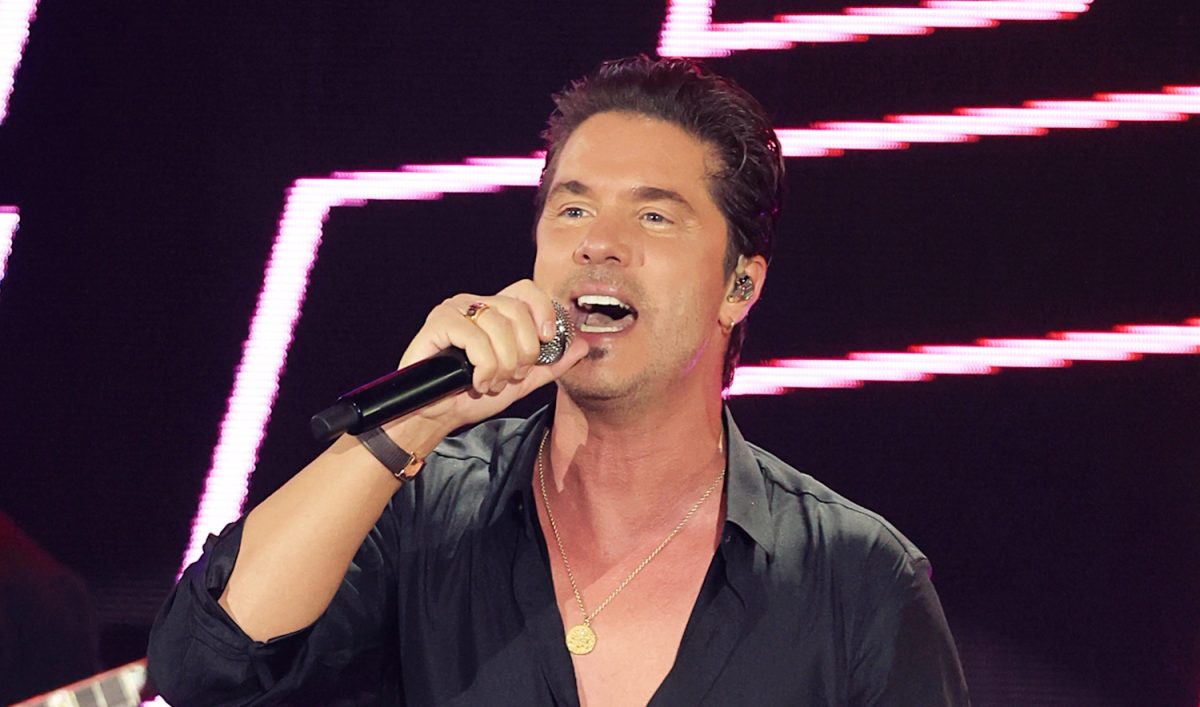 Νίκος Οικονομόπουλος