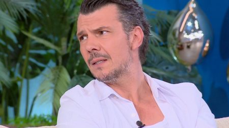 Ιωάννης Παπαζήσης