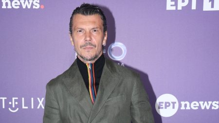 Ιωάννης Παπαζήσης