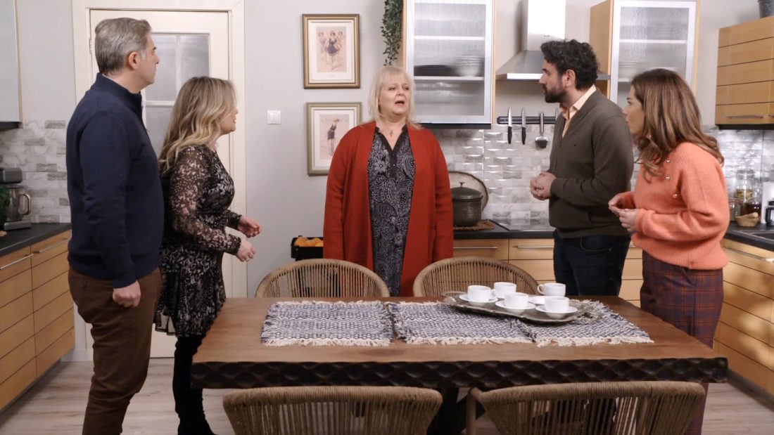 Το Σόι Σου: Η Αφρούλα καταφθάνει ξαφνικά από τα Γιάννενα