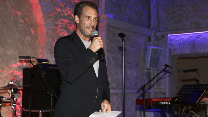 Αντίνοος Αλμπάνης