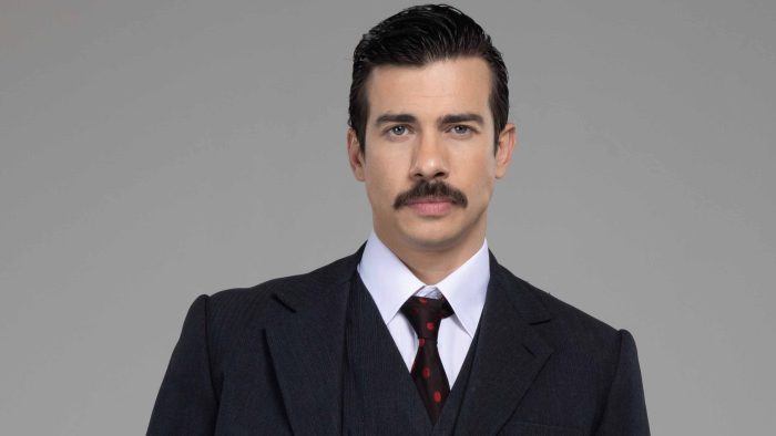 Άρης Αντωνόπουλος