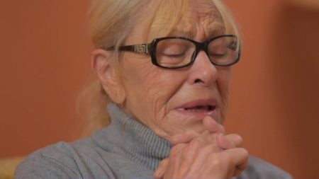 Μητέρα Άκη Αξιώτη