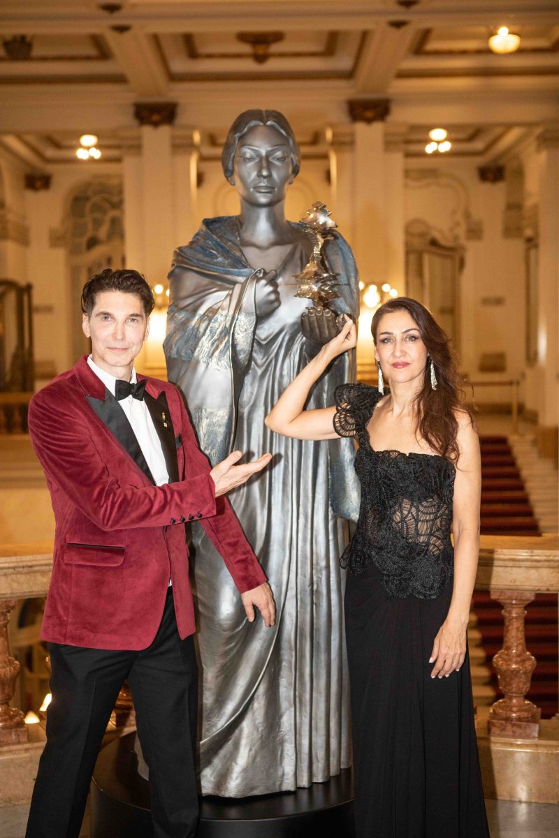 floros papathanasiou