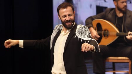 Νίκος Γκέλια