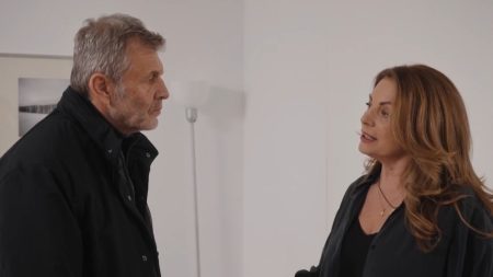 Γη της Ελιάς: Ο γάμος του Τζον με την Αθηνά κρέμεται από μία κλωστή – Οι εντάσεις ξεφεύγουν από κάθε έλεγχο