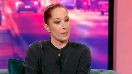 Κόρα Καρβούνη