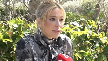 Αμάντα Μανωλάκου