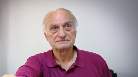 Μανώλης Μαυρομμάτης