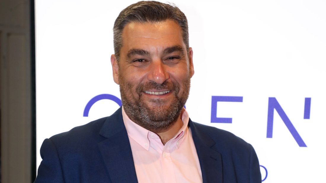 Μάνος Νιφλής