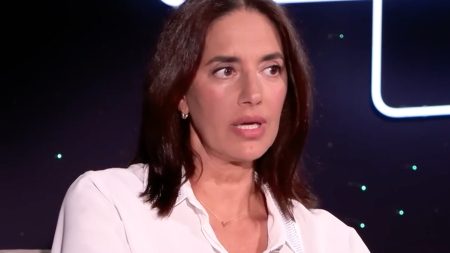 Νόνη Δούνια