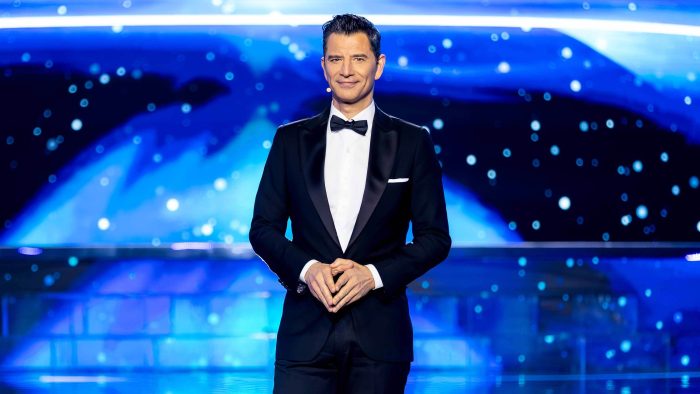 YFSF, Σάκης Ρουβάς