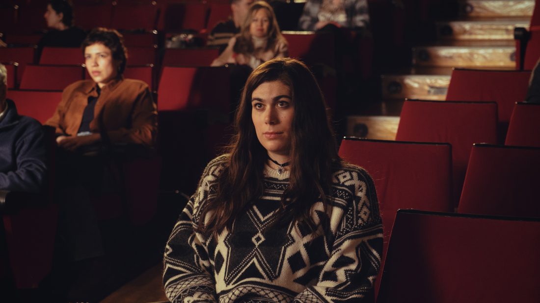 Intersex ταυτότητα και ταμπού στα 70’s: Γιατί η φετινή Πρωτομαγιά στο Netflix ανήκει στο «My Dearest Señorita»