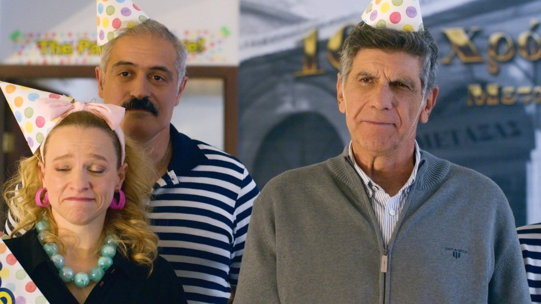 Σούπερ Ήρωες: Ο Σπύρος κάνει μια ξαφνική αποκάλυψη στη Χαριστέλλα