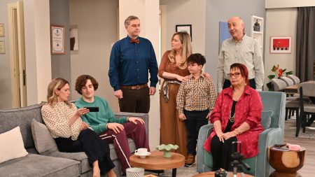 Το Σόι Σου: Χαμπέοι και Τριαντάφυλλοι θα γιορτάσουν το Πάσχα στο ίδιο σπίτι