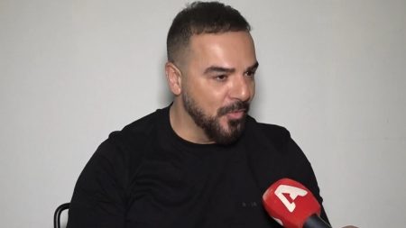 Τριαντάφυλλος